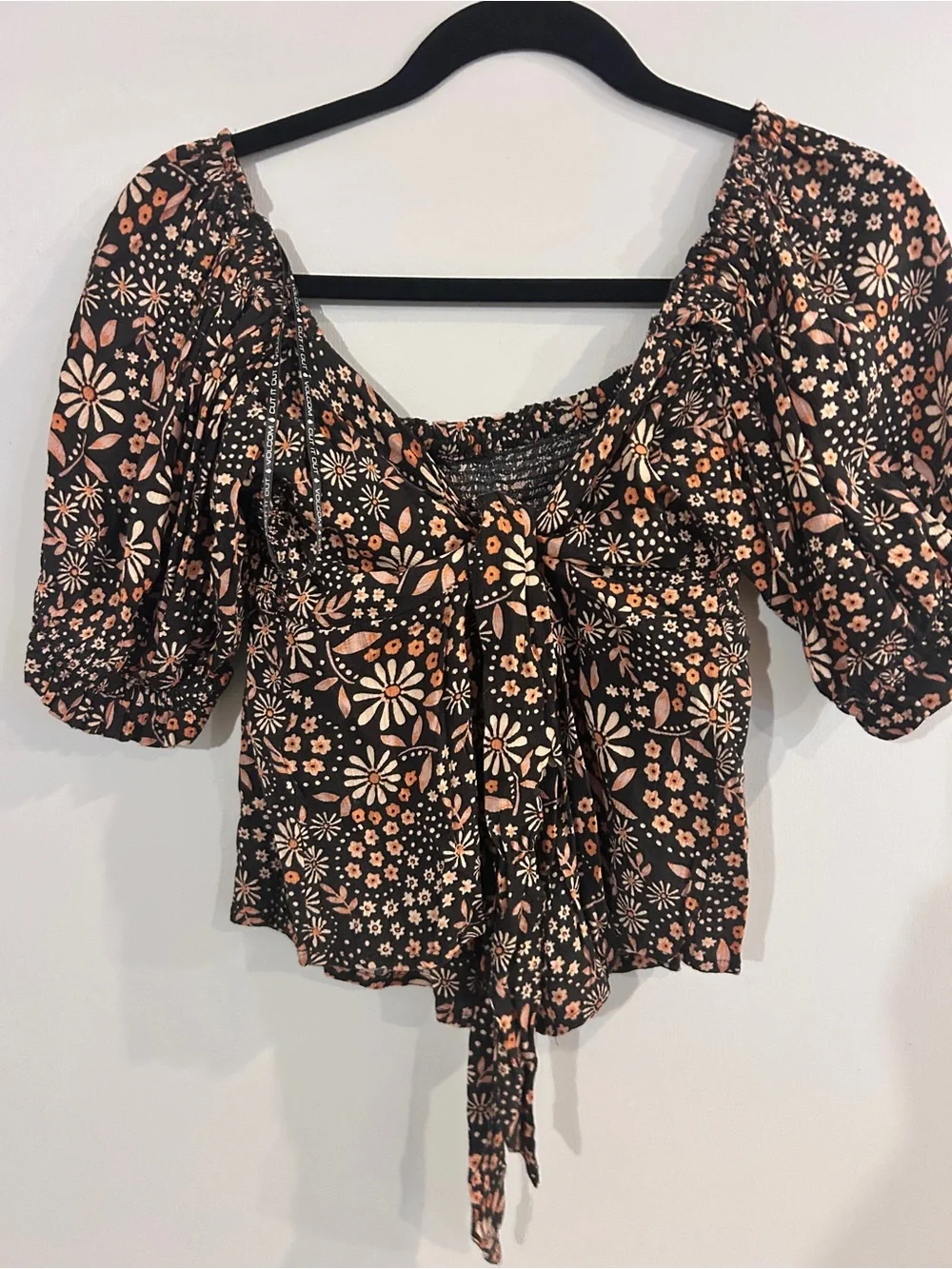 Volcom Black Floral Tie-Front Puff Sleeve Top- MATCHING SET
